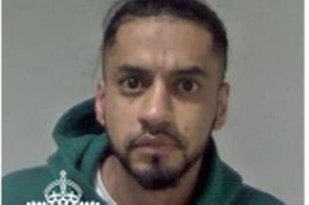 Worcester drug dealer jailed after police find thousands of pounds alongside weapons and drugs