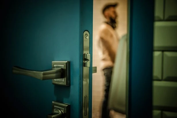 Change in your urine could indicate dementia decades before symptoms