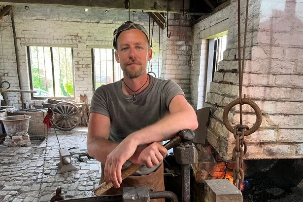 Life as a sculptor from renowned work to A&E visits and facing online trolls