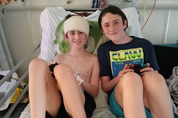 Twins diagnosed with same rare condition after doctors say 'can't find anything wrong'