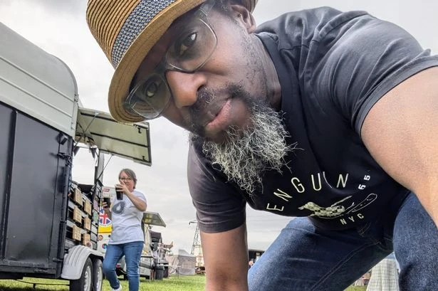 'Queues are absolutely mad' says Birmingham street food vendor with 'the best' workmate