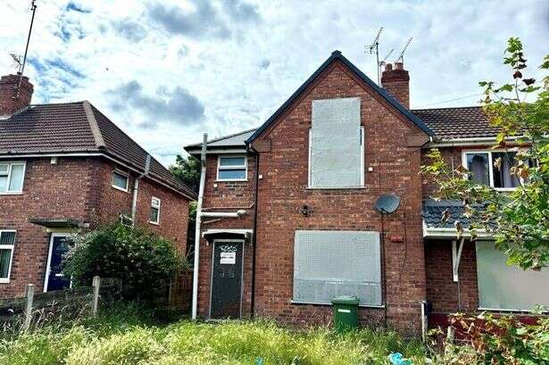 Inside boarded-up Walsall house on the market at bargain price