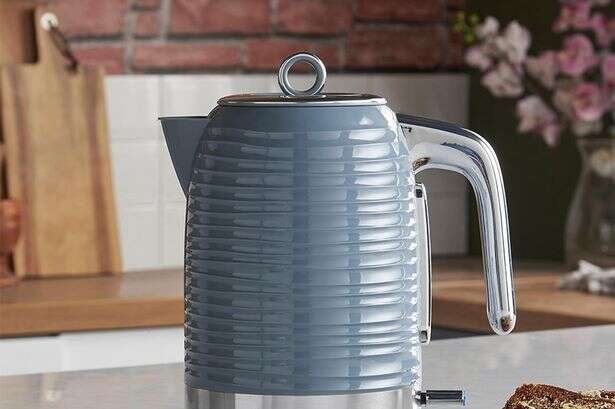 Amazon 'energy saving' kettle that 'boils in 45 seconds' reduced from £47 to £29