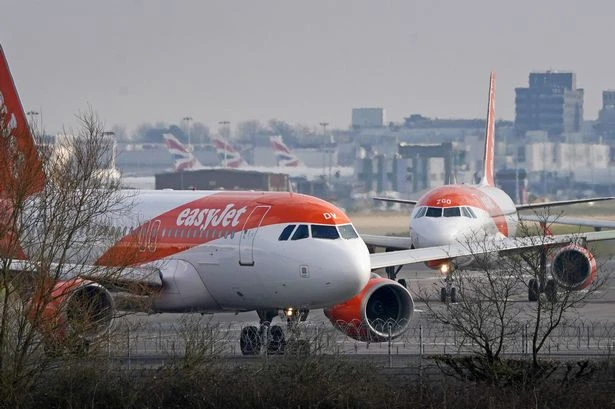 Easyjet warns passengers over 'large cabin bags' policy change