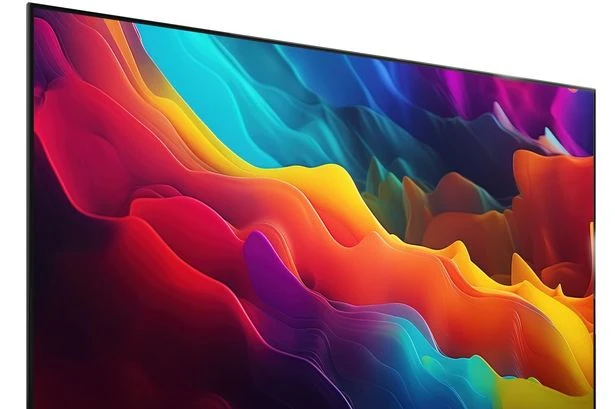 B&M is selling a £245 smart TV for £100 less than Amazon and fans say it is 'first class'