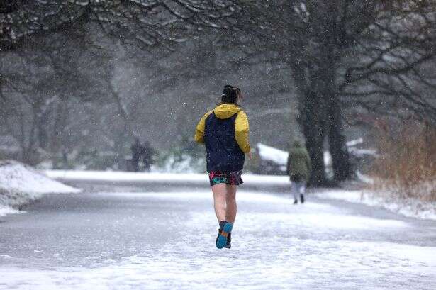 Met Office issues verdict on Birmingham snow as parts of UK 'to be hit with 1cm per hour'