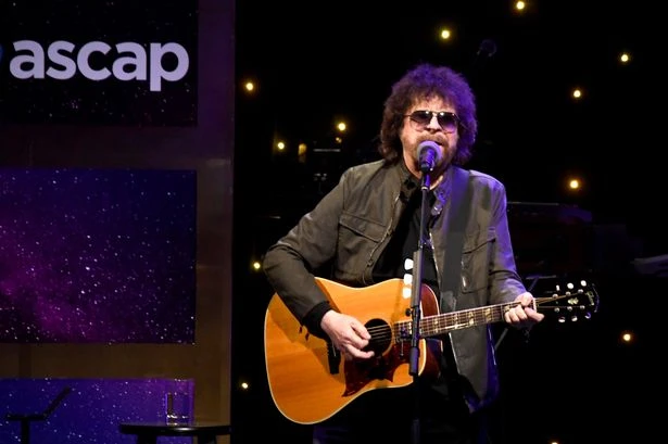 Jeff Lynne's ELO gig cancelled last minute as fans say 'booted out'