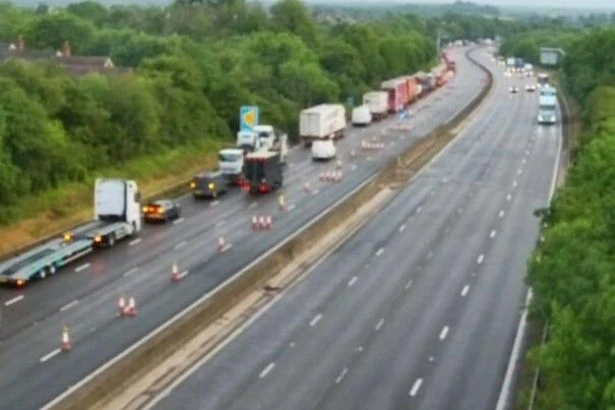 M5 Worcestershire LIVE: Works delayed due to heavy rain as motorway to stay shut during rush hour