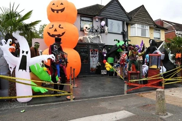 Birmingham dad goes all out with 'mental' £3,500 Halloween display in driveway