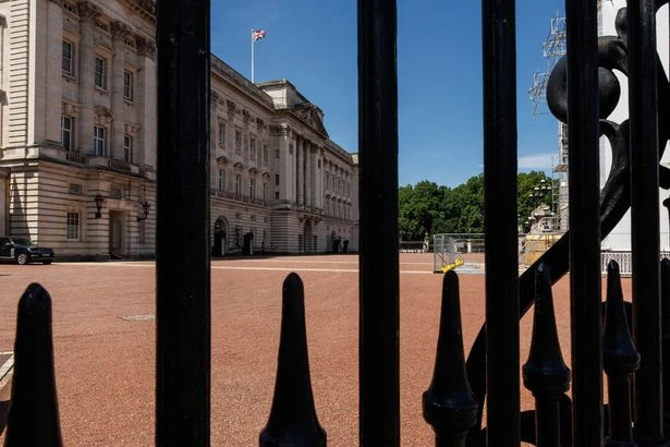 Prince Harry's UK visit latest as Buckingham Palace offer withdrawn