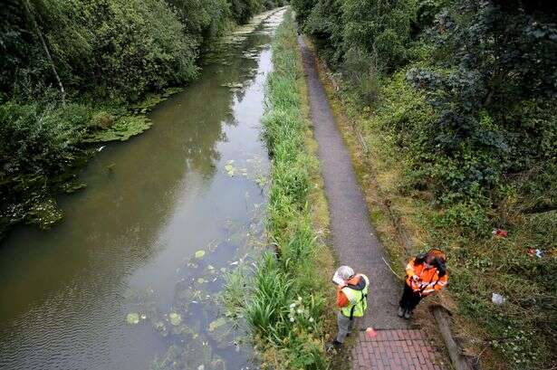 Walsall canal towpath reopens following toxic chemical spill but pet owners warned