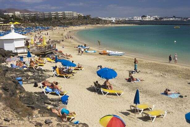 UK tourists in Lanzarote warned of 'serious safety risk' as holidaymakers targeted