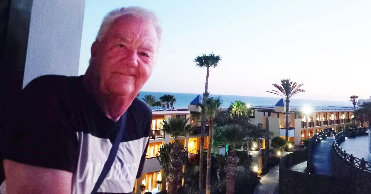 British dad dies in plush 4-star holiday hotel after eating 'half-cooked' chicken