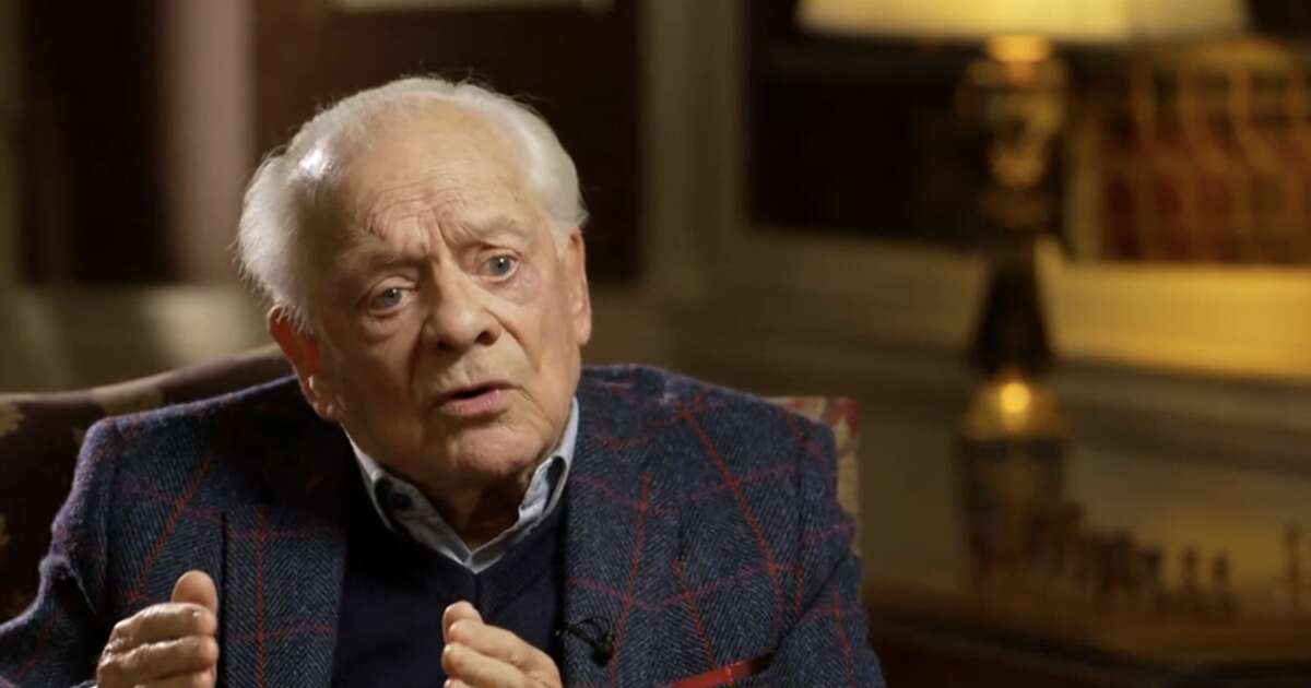 Sir David Jason makes confession about long-lost daughter in rare TV interviewDavid Jason