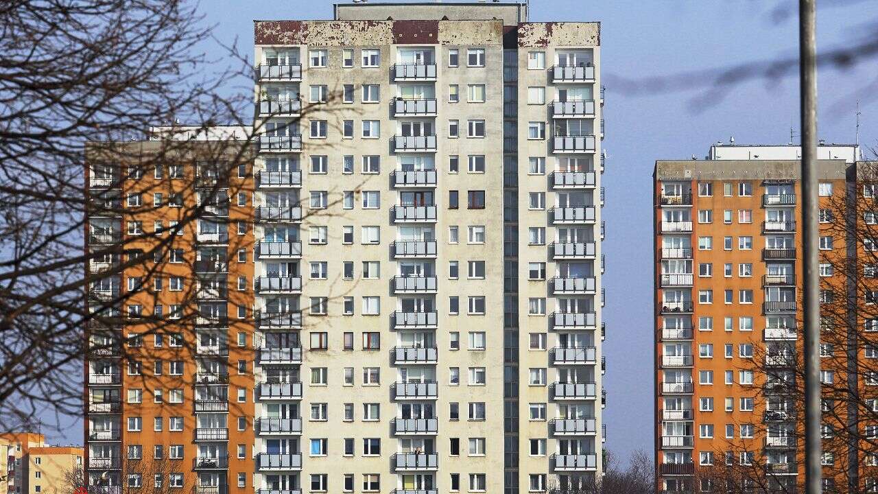 Wielka płyta do zmiany. Nie tylko Polacy muszą się wykosztować