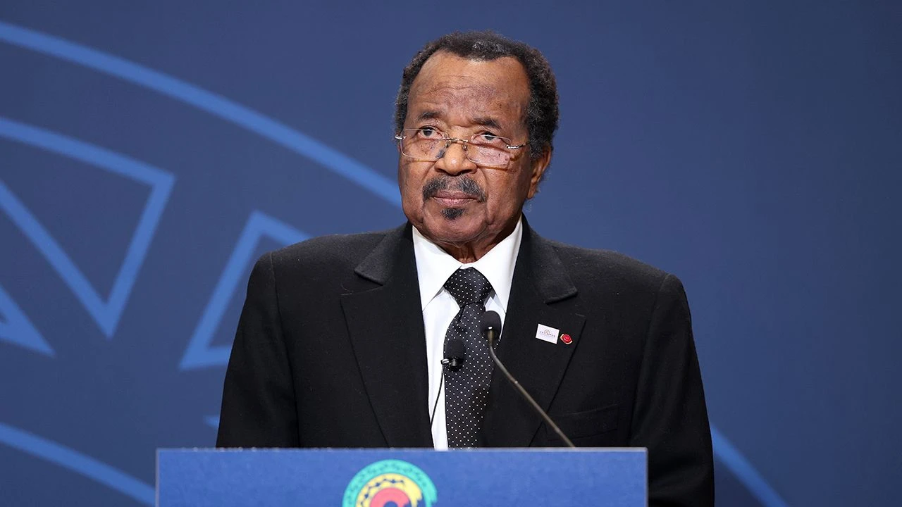 Ósme wyborcze zwycięstwo. Urząd opuści prawie jako stulatek