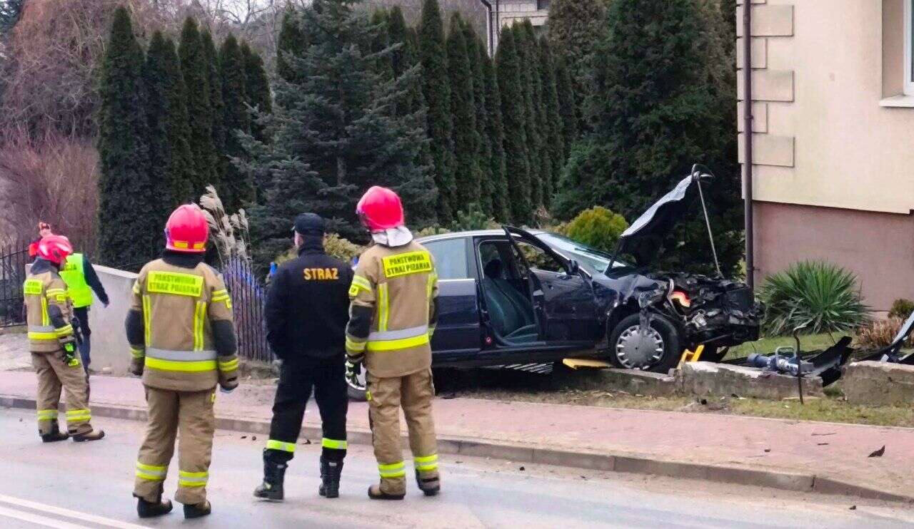 Bardzo nie chciał dmuchać w alkomat. Pościg zakończył wjeżdżając w radiowóz