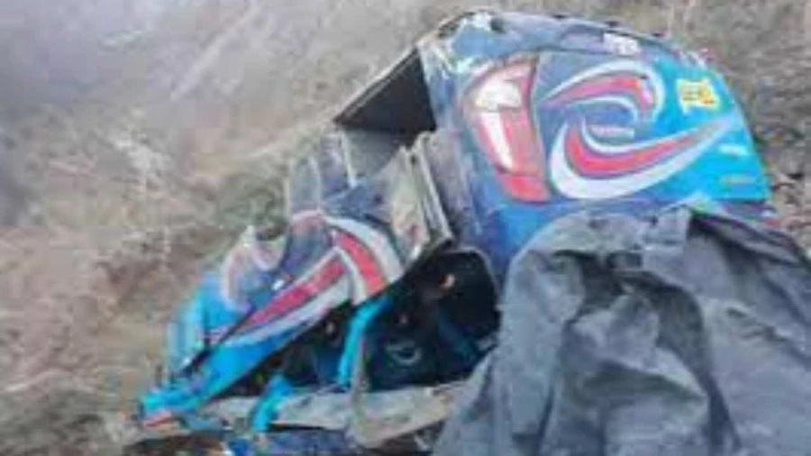 Autobus spadł do wąwozu. Jest wiele ofiar śmiertelnych