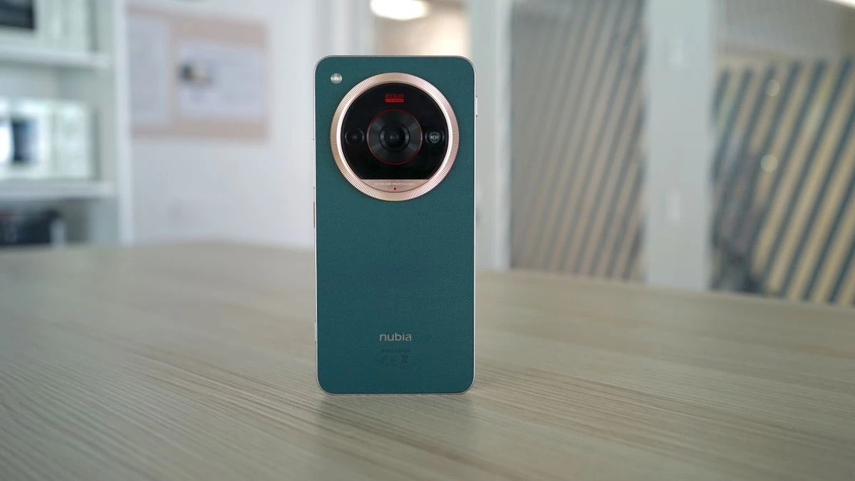 Análisis | ZTE Nubia Focus 2 Ultra: un móvil lleno de funciones de cámara que sorprende por dos razones