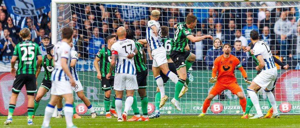 Berliner spielen remis gegen Hannover 96 Viel Hitze bei Hertha BSC