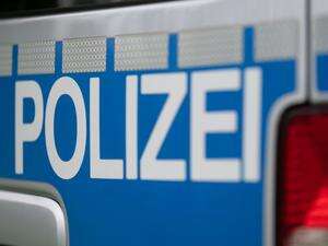 Polizistin bei Einsatz verletzt Fahrer rast durch Berlin-Charlottenburg