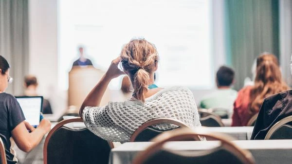Lehrerausbildung Berliner Bildungsexperte will weg von den Universitäten