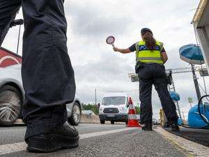 „Zurückweisungen sind nicht die Lösung“ Polizeibeauftragter lehnt Unions-Pläne zur Migration ab