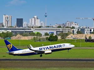 Sechs Ziele fallen weg Ryanair streicht ab Sommer 2025 sein Angebot am Flughafen BER zusammen