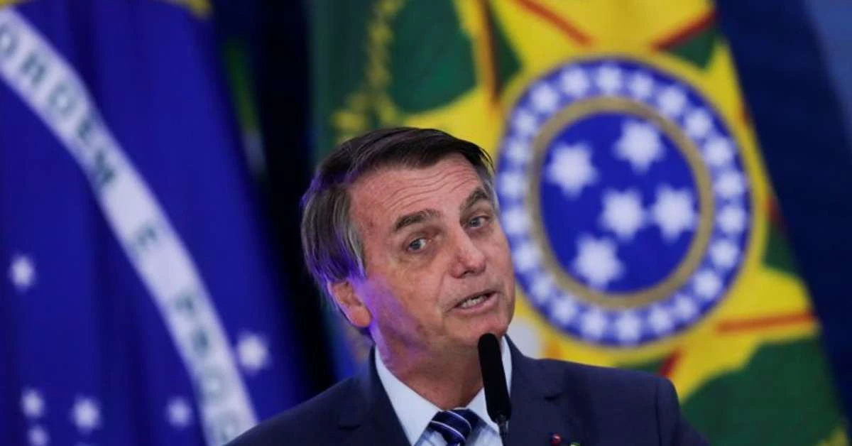 Em meio à CPI, Bolsonaro se reúne com presidente da Pfizer