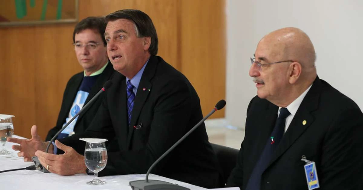 'Padrinho do gabinete paralelo', Osmar Terra fala na CPI