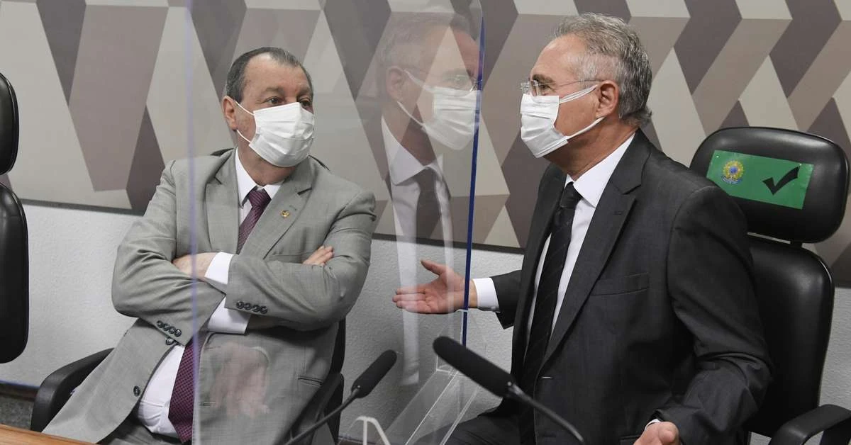 CPI enquadra lives de Bolsonaro; Renan não questiona médicos