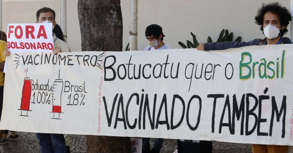 Botucatu imuniza moradores e estende vacinação a visitantes