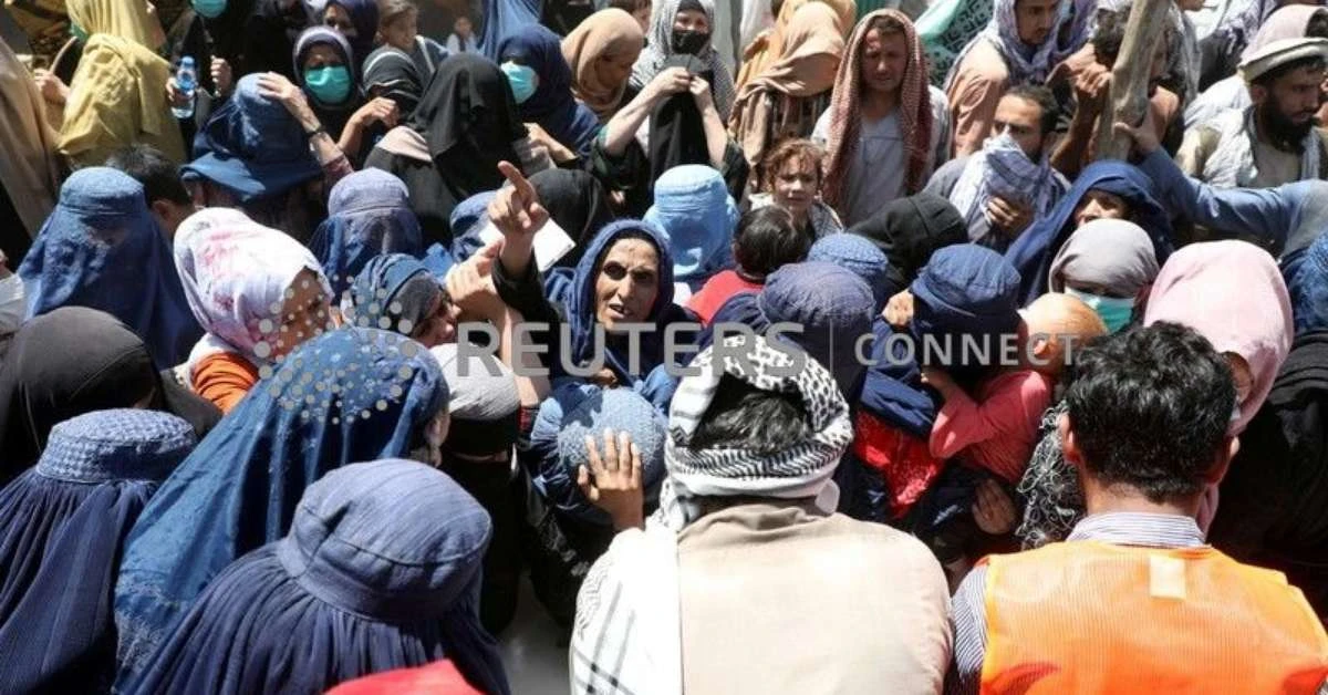 Taliban reforça controle sobre norte do Afeganistão e moradores são forçados a se esconder