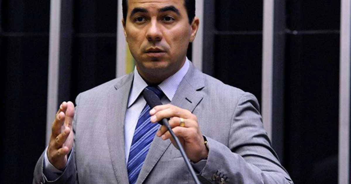 Deputado relata denúncia de problemas na compra da Covaxin