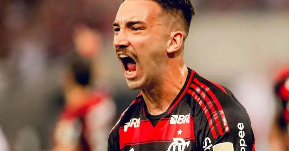 Torcedora do Flamengo faz pedido inusitado para Léo Ortiz e clube compartilha nas redes sociais