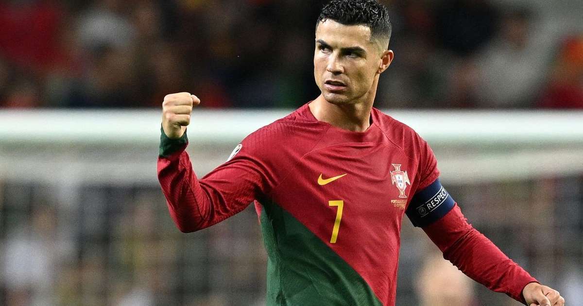 'Sou o jogador mais completo que já existiu', dispara Cristiano Ronaldo em 'aula de autoestima'; atleta garante que nem Messi, nem Pelé o superam