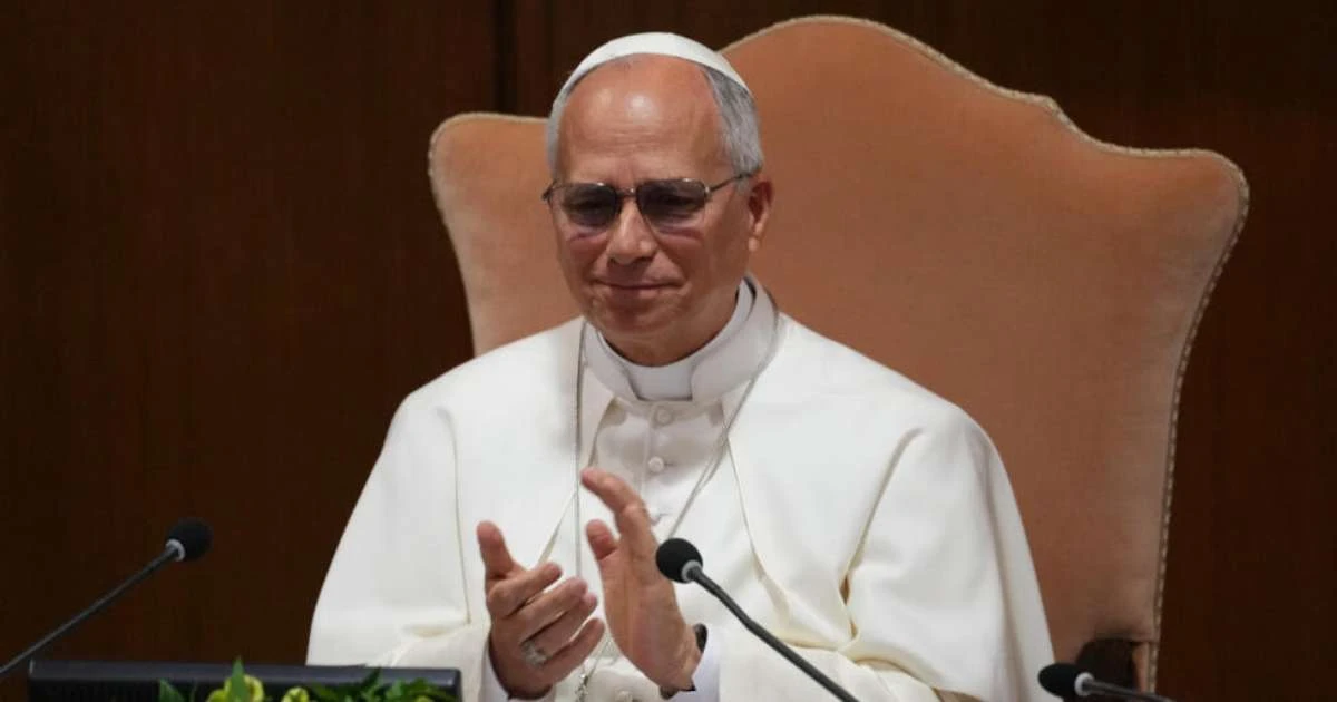 Em encíclica, papa pede regulação da IA para 'impedir que ela domine o ser humano'