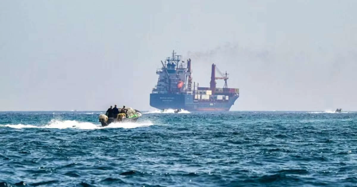 EUA e Irã mantêm bombardeios que colocam em risco o abastecimento energético mundial
