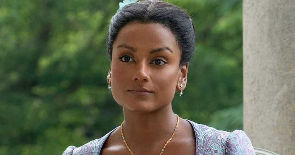 Atriz de Bridgerton e Sex Education teve cenas cortadas de F1: O Filme; diretor explica