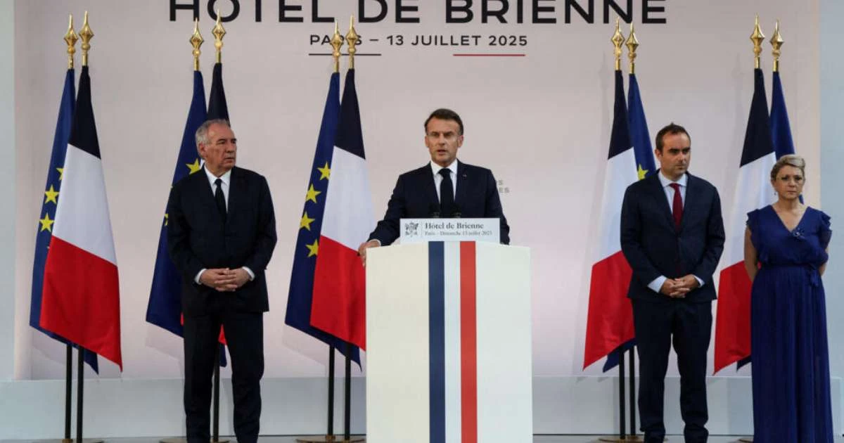 França anuncia aumento de 6,5 bilhões em investimentos em defesa em meio à crise orçamentária