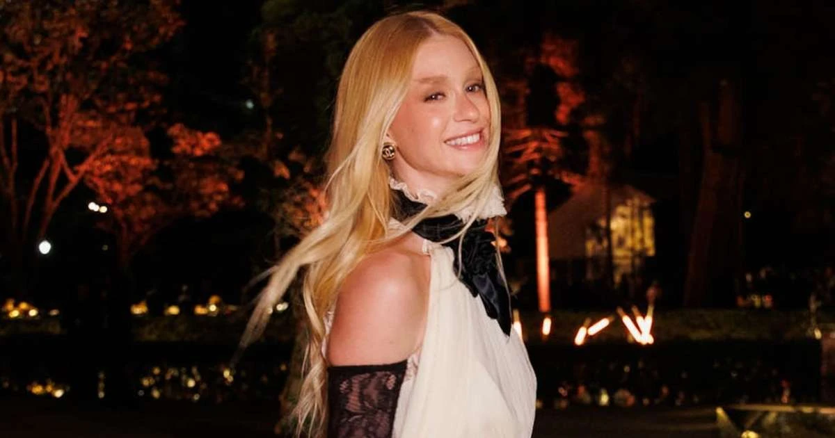Vintage é trend: Marina Ruy Barbosa elege look grifado e de alta-costura para baile de gala em SP. Fotos!