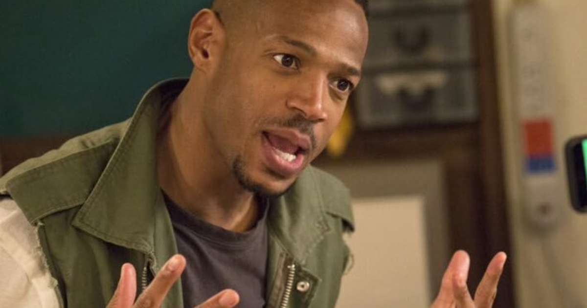 Marlon Wayans, de 'As Branquelas', comenta presença nas festas de P. Diddy: 'eu saía cedo'