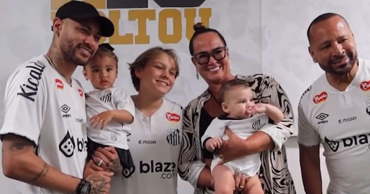 Neymar pai mostra vídeo do jogador com os três filhos em meio a polêmica