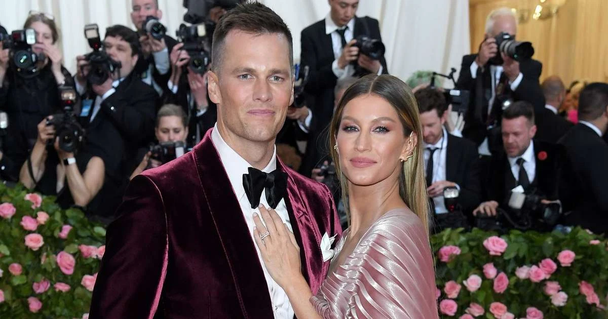 Alfinetada em Gisele Bündchen? Tom Brady diz que jogar de futebol americano 'não o tornou um ótimo pai' em newsletter e fãs apontam indireta