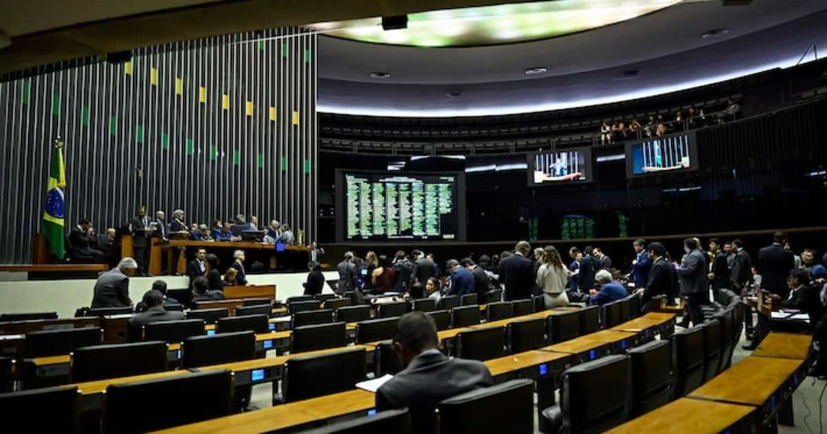 Veja como governo e oposição reagiram às votações sobre IOF e aumento de deputados