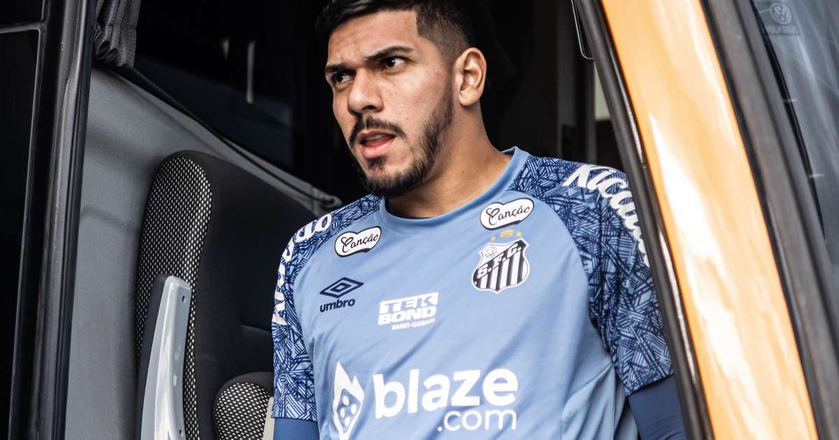 Goleiro do Santos escapa de sequestro ao sair de prédio um minuto antes de invasão