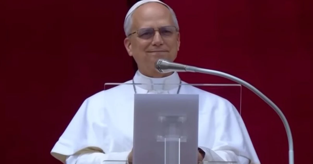 Papa Leão XIV dá bronca por ligação ignorada por irmão: 'Por que você não atende seu telefone?'
