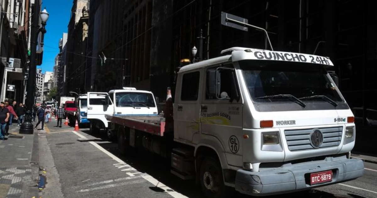 Setor de guinchos e reboques protesta em SP contra concessão proposta por Tarcísio