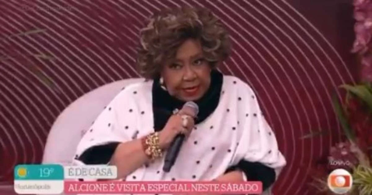 Alcione afirma que 'vai fazer uma macumbinha' para Trump: 