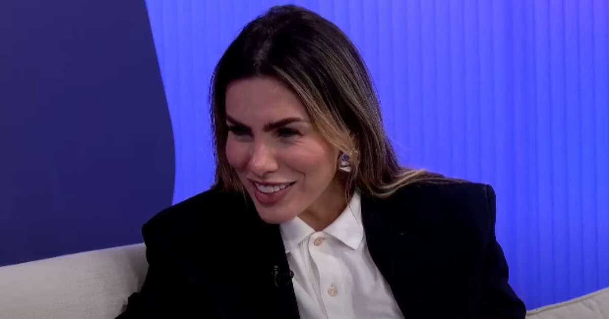 'Tinha briga para quem ficava na frente', diz Erika Schneider sobre bastidores do balé do Faustão